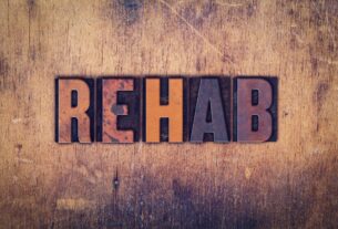 What things do you need to consider when choosing a rehab center?