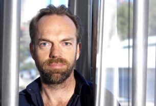 Hugo Weaving Net Worth 2022: Biography, Income, Career