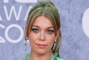 Becky Hill Net Worth (Forbes 2022) Earnings House Cars